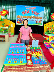 Hình ảnh HỘI THI ĐỒ DÙNG DẠY HỌC- ĐỒ CHƠI TỰ TẠO CẤP CƠ SỞ NĂM HỌC 2024-2025