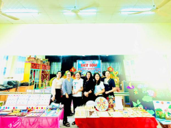 Hình ảnh Làm đồ dùng dạy học 2025