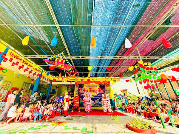 TRƯỜNG MẦM NON VĨNH HIỆP TỔ CHỨC VUI HỘI TRUNG THU