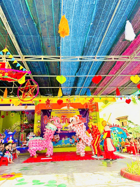 TRƯỜNG MẦM NON VĨNH HIỆP TỔ CHỨC VUI HỘI TRUNG THU