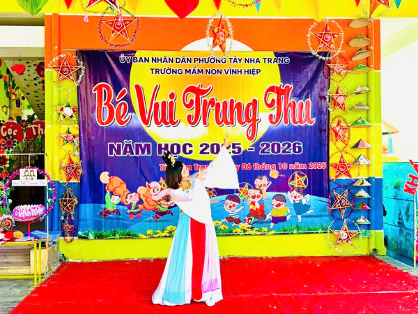 TRƯỜNG MẦM NON VĨNH HIỆP TỔ CHỨC VUI HỘI TRUNG THU